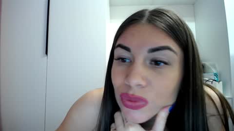 Snapshot of linasparks chatting on 15, 12, 2024 Lina Sparks online show from 15, 12, 2024