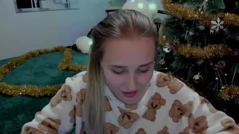 Snapshot of linatruly chatting on 26, 12, 2024 Lina online show from 26, 12, 2024