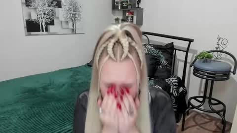 Snapshot of linatruly chatting on 21, 2, 2025 Lina online show from 21, 2, 2025