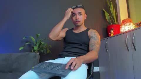 Snapshot of lincom_amith chatting on 25, 9, 2025 lincom amith online show from 25, 9, 2025