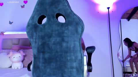 Lincy Rios  online show from 9, 1, 2025