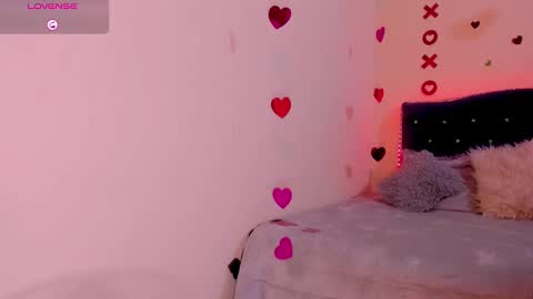 Snapshot of linda_alana chatting on 15, 2, 2025 Alana online show from 15, 2, 2025