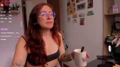 Snapshot of linda_giggle chatting on 17, 6, 2026 Giggles online show from 17, 6, 2026
