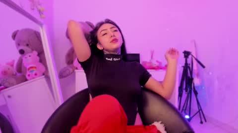 Lindaa maria  online show from 21, 10, 2025