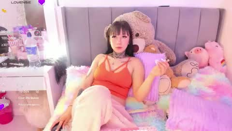 Lindaa maria  online show from 19, 1, 2026