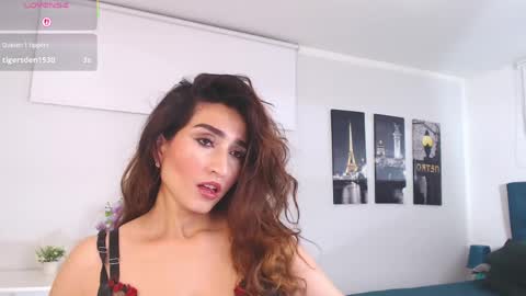 Maria Paula online show from 2, 4, 2026
