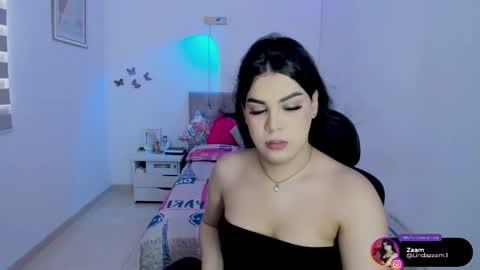 Snapshot of linda_zaam8386 chatting on 15, 11, 2025 online show from 15, 11, 2025