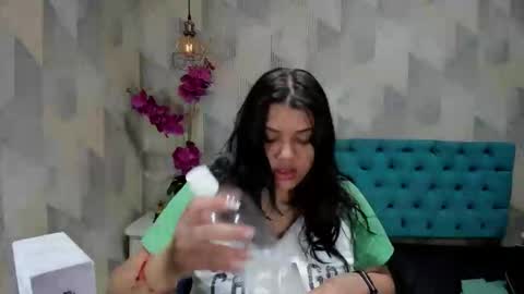    online show from 24, 10, 2025