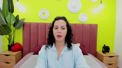Snapshot of lindainsatiable chatting on 13, 5, 2026 Linda online show from 13, 5, 2026