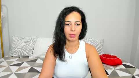 Snapshot of lindainsatiable chatting on 21, 6, 2026 Linda online show from 21, 6, 2026