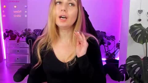 Linda  --  online show from 15, 2, 2025