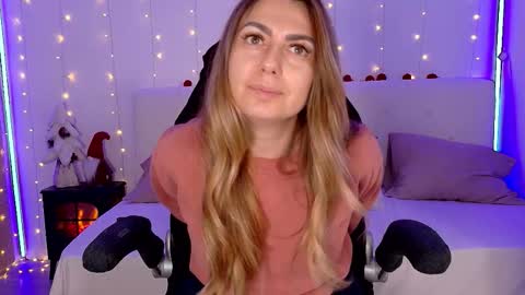 Linda  --  online show from 14, 12, 2025