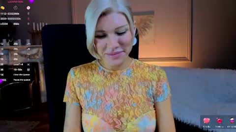 Snapshot of lindsi_luvviv chatting on 28, 6, 2026 lindsi_luvviv online show from 28, 6, 2026