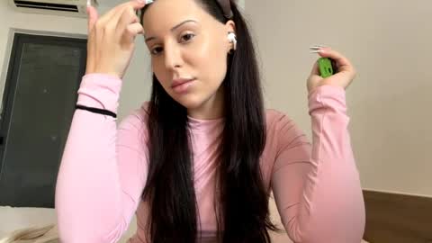 Anna online show from 3, 4, 2026