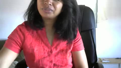 liora online show from 8, 4, 2026