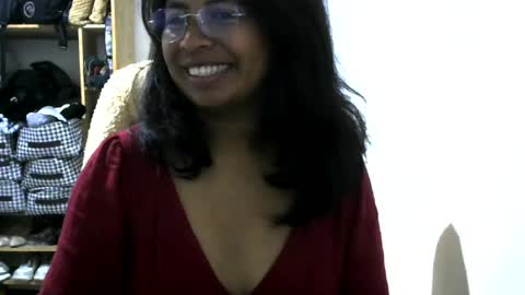 liora online show from 26, 7, 2026