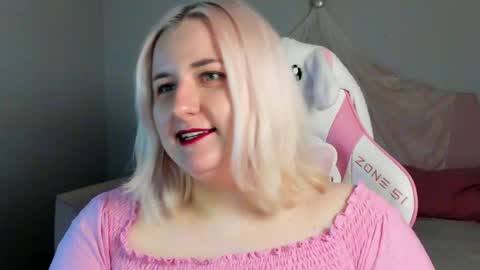 LioraArdyn online show from 19, 3, 2026