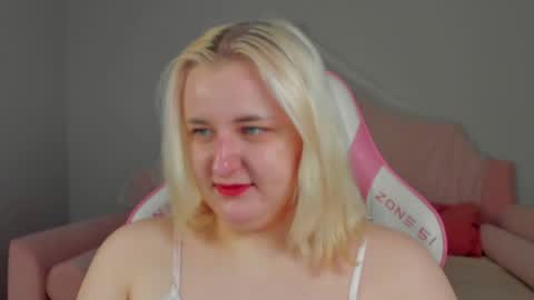 LioraArdyn online show from 6, 4, 2026