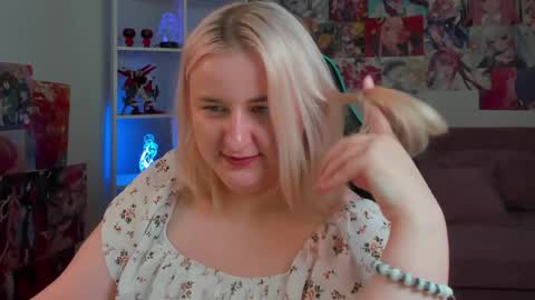 LioraArdyn online show from 8, 4, 2026