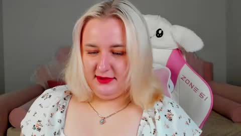 LioraArdyn online show from 23, 4, 2026