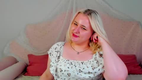 LioraArdyn online show from 23, 4, 2026