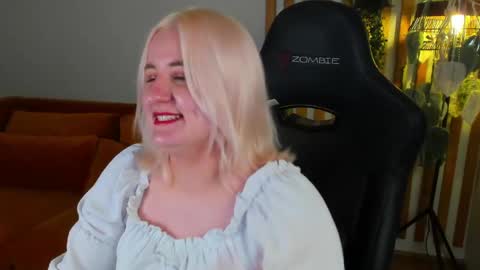 LioraArdyn online show from 27, 5, 2026