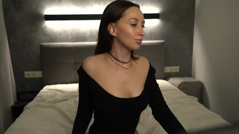 Katrine in black Lisa in  online show from 22, 12, 2024