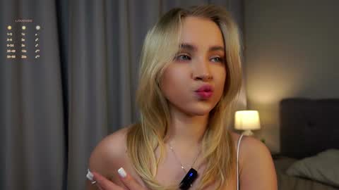 Amelia online show from 8, 2, 2025