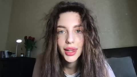 lipsylolly online show from 9, 3, 2026