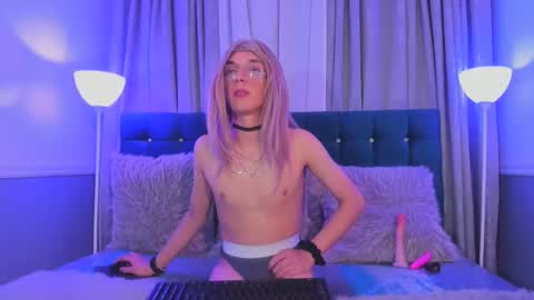 Snapshot of lis_pearson chatting on 3, 2, 2026 Lis online show from 3, 2, 2026