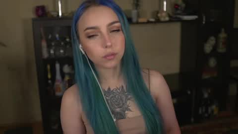 Snapshot of lis_silver chatting on 8, 5, 2026 Lisa online show from 8, 5, 2026