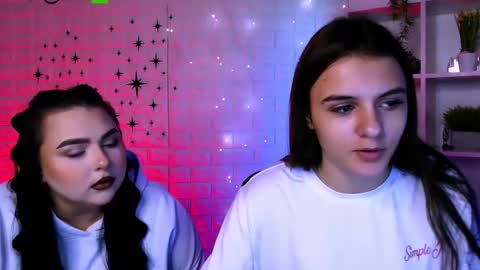 Snapshot of lisa_dark_ chatting on 4, 11, 2025 Lisa online show from 4, 11, 2025