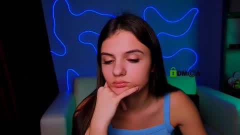 Snapshot of lisa_dark_ chatting on 2, 12, 2025 Lisa online show from 2, 12, 2025