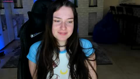 lisa_elfy online show from 22, 2, 2025