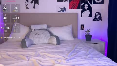 Snapshot of lisa_moons chatting on 22, 11, 2025 lisa_moons online show from 22, 11, 2025