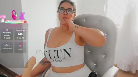 Snapshot of lisa_santoss chatting on 19, 12, 2025 Lisa online show from 19, 12, 2025