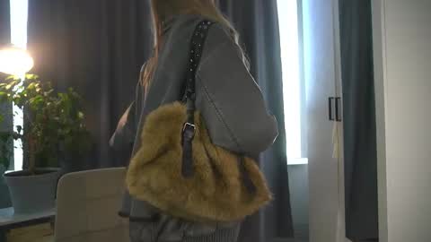 Elisabeth or Lisa online show from 4, 10, 2025