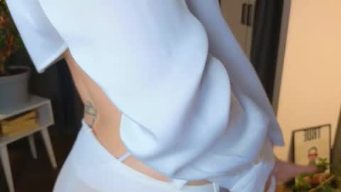 Elisabeth or Lisa online show from 12, 10, 2025