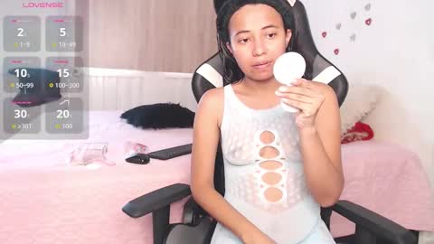 Snapshot of lisa_sexxy chatting on 29, 10, 2025 faisury online show from 29, 10, 2025