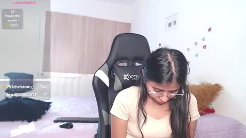 Snapshot of lisa_sexxy chatting on 5, 11, 2025 faisury online show from 5, 11, 2025