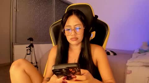 Lisa Thompson online show from 4, 12, 2025