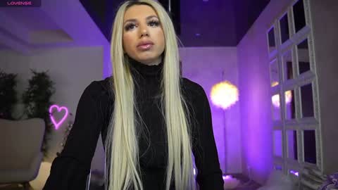 onlyfans-lisaakira instagram-lisaakira9  twitter-lisaakira4 online show from 19, 12, 2025