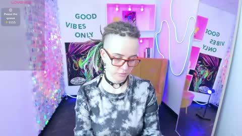 Lisa online show from 2, 4, 2026