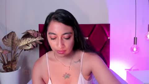 Snapshot of lisahadwiin chatting on 19, 2, 2025 LisaHadwiin online show from 19, 2, 2025