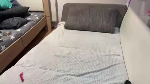 cristin online show from 15, 4, 2026