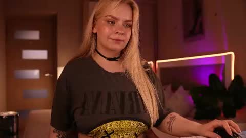 Snapshot of lisalovesweet chatting on 14, 7, 2026 Lisa online show from 14, 7, 2026