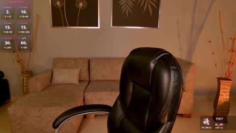 Snapshot of lisamonroe_ chatting on 16, 11, 2025 LISA MONROE online show from 16, 11, 2025