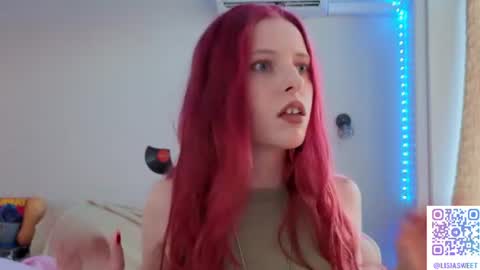 Snapshot of lisiasweet chatting on 19, 6, 2026 Lika online show from 19, 6, 2026
