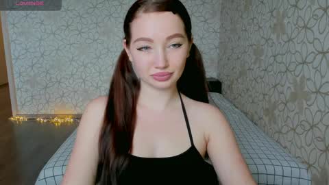Snapshot of lissa_cristal_ chatting on 8, 6, 2026 lissa_cristal_ online show from 8, 6, 2026