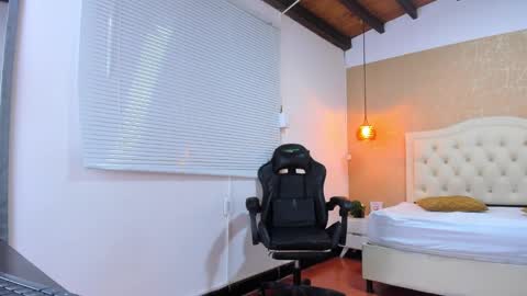 L I S S A  online show from 12, 3, 2025